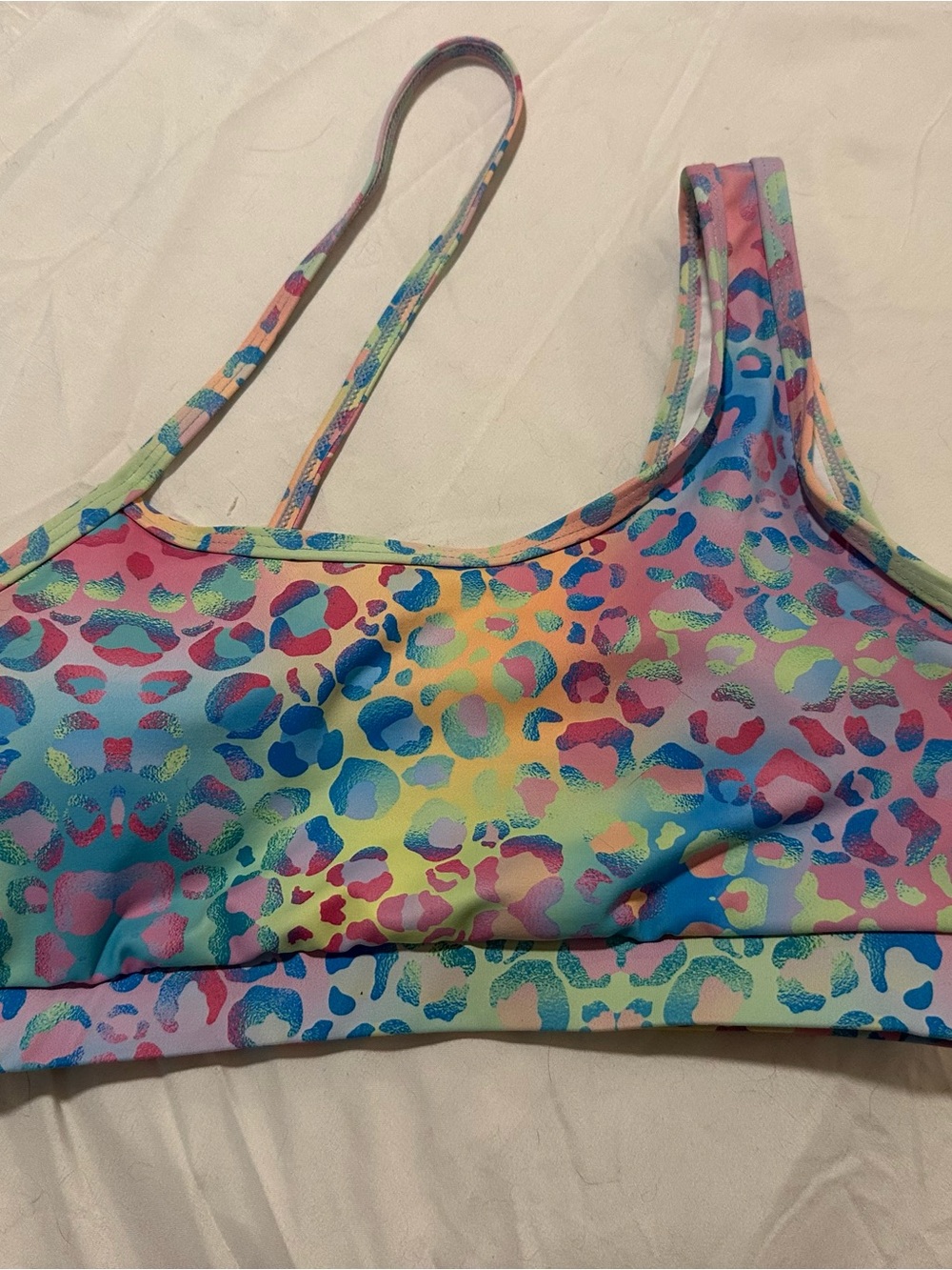 SHEIN Leopard Print Asymmetrical Strap Sports Bra